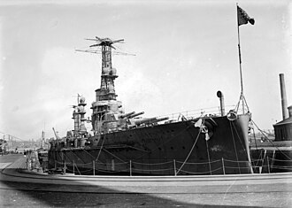 Moreno being painted in dry dock at the Brooklyn Navy Yard, October 1914