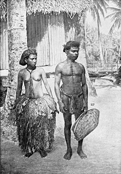 "Man and Wife of the 'Pimlingai,' or Slave Class," (1903), photograph by Furness. Illustration from The Island of Stone Money: Uap of the Carolines (1910)