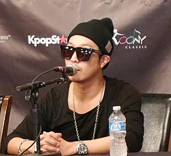Haha at press conference, Running Man Brothers' US Tour (Dallas, December 14, 2014)