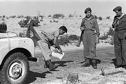 Israeli and UN personnel during the withdrawal from the Sinai in 1957