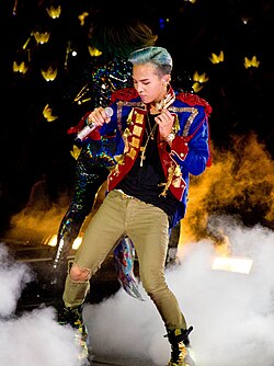 G-Dragon performing in 2012