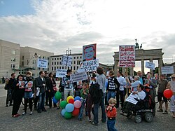"Citizens for Gauck", a demonstration in support of Gauck in front of the Brandenburger Tor in 2010