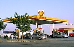 A Shell gas station near Lost Hills, California.