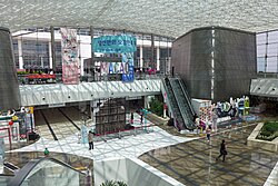 COEX Mall Central Plaza Atrium in 2016, it changed to Starfield Library in 2017