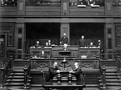 Speaker's platform, presidium and stenographers