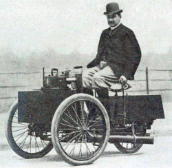 de Dion on one of his company's early products