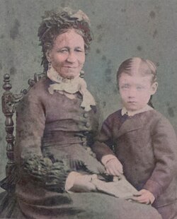 Elisabeth Dieudonné Vincent with her granddaughter