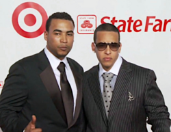 Don Omar (left) and Daddy Yankee at the 2009 Latin Billboard Music Awards red carpet
