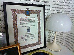 The Award given to Claudio Magris in 2004, shown at the exhibition La Trieste di Magris at CCCB in Barcelona during 2011.