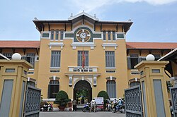 Nguyen Thi Minh Khai high school