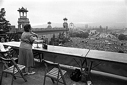 Federica Montseny speaking at the meeting of the CNT in Barcelona in 1977, after 36 years of exile