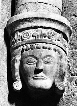 In the 1260s Birger Jarl bore a ducal coronet and used the Latin title of Dux Sweorum (Latin for "Duke of the Swedes"); the design of his coronet combined those used by continental European and English dukes.[7]