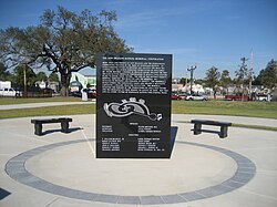 Central Monument on the Hurricane Katrina Memorial Cemetery (photo courtesy of Infrogmation)