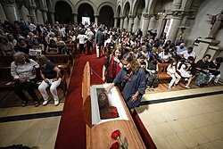 Funeral of journalist Mónica Echeverría in January 2020. Her last wish was to wear an eyepatch in homage to the injurees.