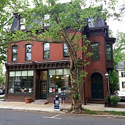 The Town Topics office building at 4 Mercer Street, where Jeb and Sheila Stuart worked at the time, was only a two-minute walk from the murder scene.[7]