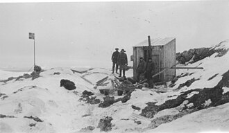 The first hut, built on Cape Circoncision, in 1929