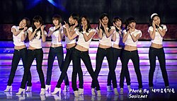 Girls' Generation performing "Gee" on February 27, 2009.