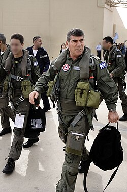 The Chief of the General Staff, Lt. Gen. Gabi Ashkenazi, visits the Air Force as part of his final meeting with all units and branches in the IDF.