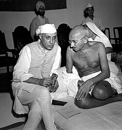 Gandhi and Nehru during the drafting of Quit India Resolution in Bombay, August 1942