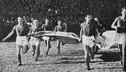 San Lorenzo players taking the pitch before playing a friendly match v. Spain on 16 January 1947