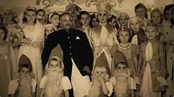 Maharaja Jam Sahib celebrates Christmas with Polish children he rescued from Soviet camps, 1943