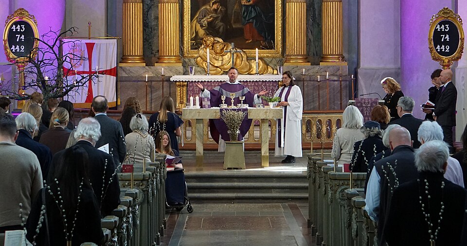 An Evangelical-Lutheran Mass at Hedvig Eleonora Church on the sixth Sunday of Lent. Purple is the liturgical colour of the Lenten season.