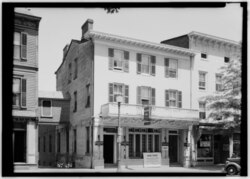 The Nassau Inn (original location) in 1937, showing the west wing, built 1756, and part of the east wing, Mansion house, built 1846 by Charles Steadman