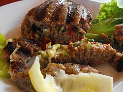Tatarsko kufte, a stuffed meatball, prepared by grilling (skara)