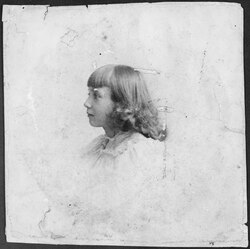 Dorothy Ayer Gardner as a child.