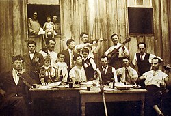 The Italian-Brazilian Benvenutti family in 1928