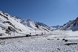 View of the snow-covered route in Aconcagua Provincial Park, Mendoza.
