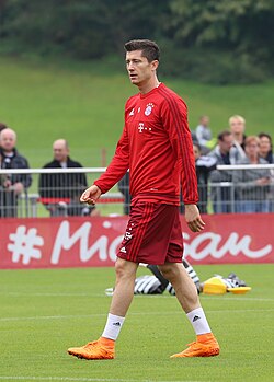 Lewandowski training with Bayern Munich in 2015