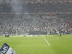 Tottenham Hotspur celebrate winning the Football League Cup against Chelsea in 2008.