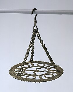 A 6th century Byzantine polycandelon