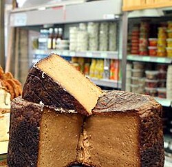 Jerusalem kugel made with egg noodle, caramelized sugar and black pepper