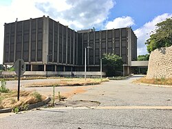 Emory University's former Georgia Mental Health Institute served as the location of Hawkins National Laboratory.