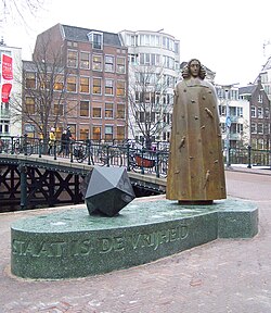 Statue of Spinoza by Nicolas Dings in Zwanenburgwal, Amsterdam with the inscription "The objective of the state is freedom" (quote from Tractatus Theologico-Politicus)