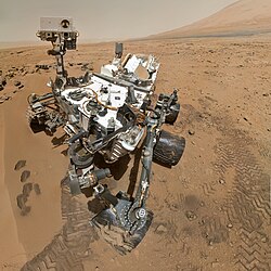 Self-portrait of Curiosity rover on Mars's surface