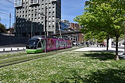 Tram unit leaving the Uribitare stop