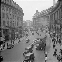 Photograph of Regent Street in 1942, facing Piccadilly Circus