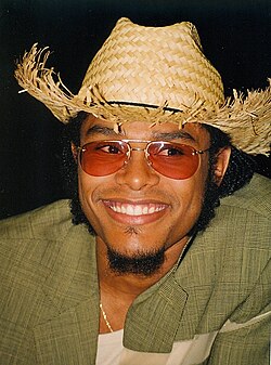 Maxwell, one of neo soul's original successes, in 1998
