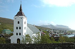 Miðvágur in 2004