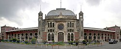 Originally opened in 1873 with a smaller terminal building as the main terminus at the Ottoman Chemins de fer Orientaux, which connected Istanbul with Vienna, the current Sirkeci Terminal building was constructed between 1888 and 1890, and became the eastern terminus of the Orient Express from Paris.[392]