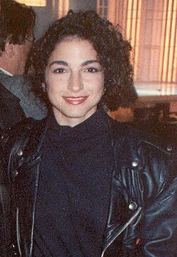 Gloria Estefan in 1990.