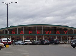 A "marina-style" Safeway in Hamilton, Montana, built in 1962. This still-operating store keeps the Marina design, but the red letters have been replaced with the current logo.