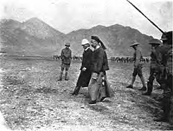 Amban Yu-t'ai with Colonel Younghusband at Lhasa