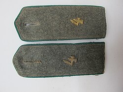 The shoulder straps of a German soldier of the First World War.