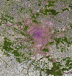 False-color satellite image of the Parisian metropolitan area.