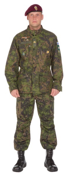 M05 with parachute troops beret