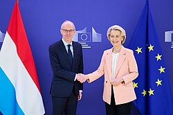 Frieden with President of the European Commission Ursula von der Leyen in December 2023.